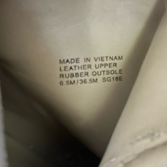 Michael Kors booties - Picture 7 of 7